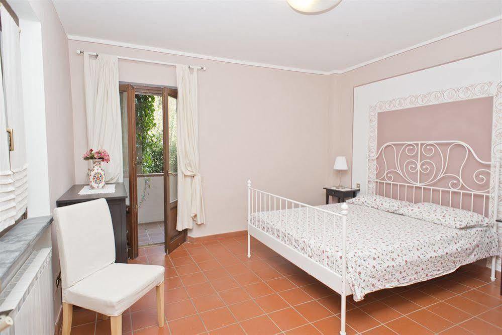 Residence Il Castagno Pistoia Exterior photo